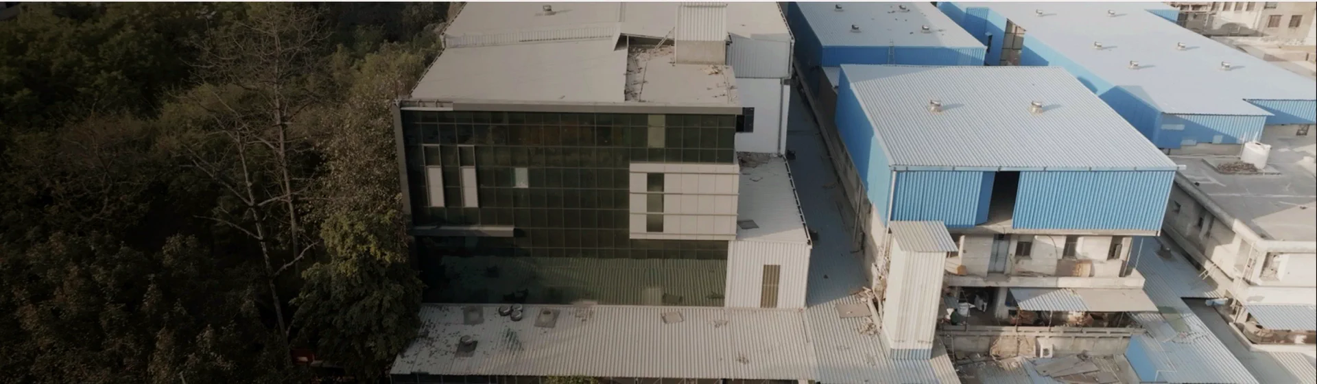 Paras manufacturing buildings in Delhi NCR