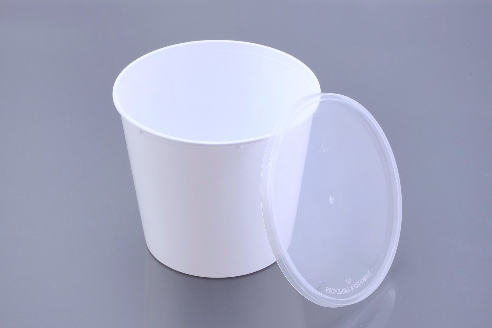 Moulding Round Container - 1500 ML product photograph