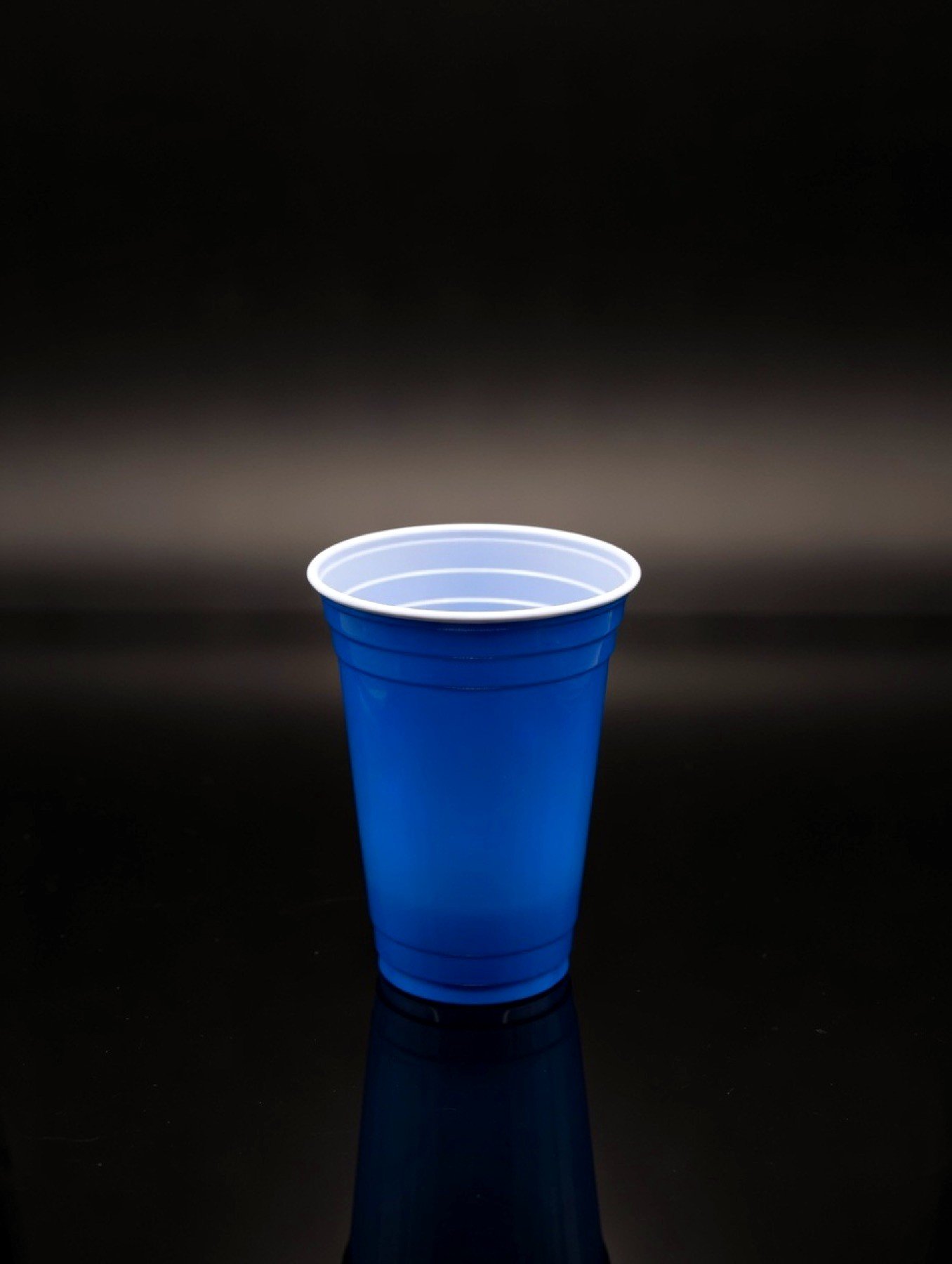 Blue Party Cup - 450 ML (14 OZ) product photograph
